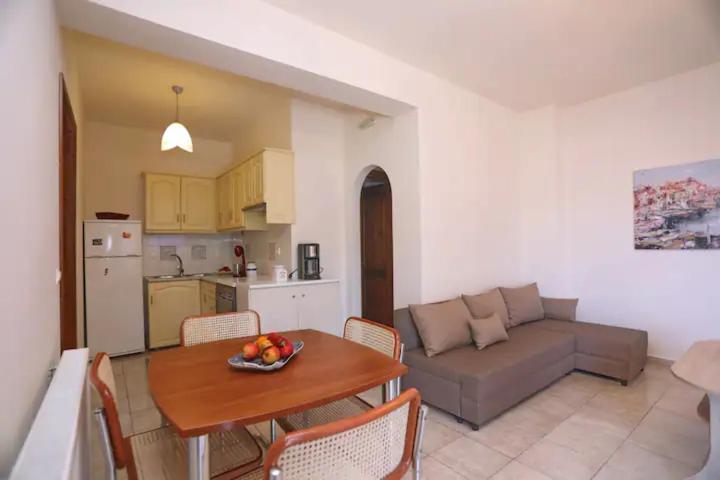 Skopelos Chara'S Lux Apartment Eksteriør bilde