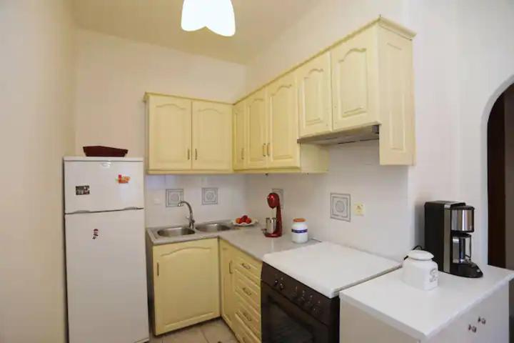Skopelos Chara'S Lux Apartment Eksteriør bilde